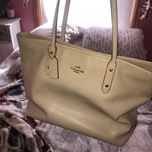 Coach tote
